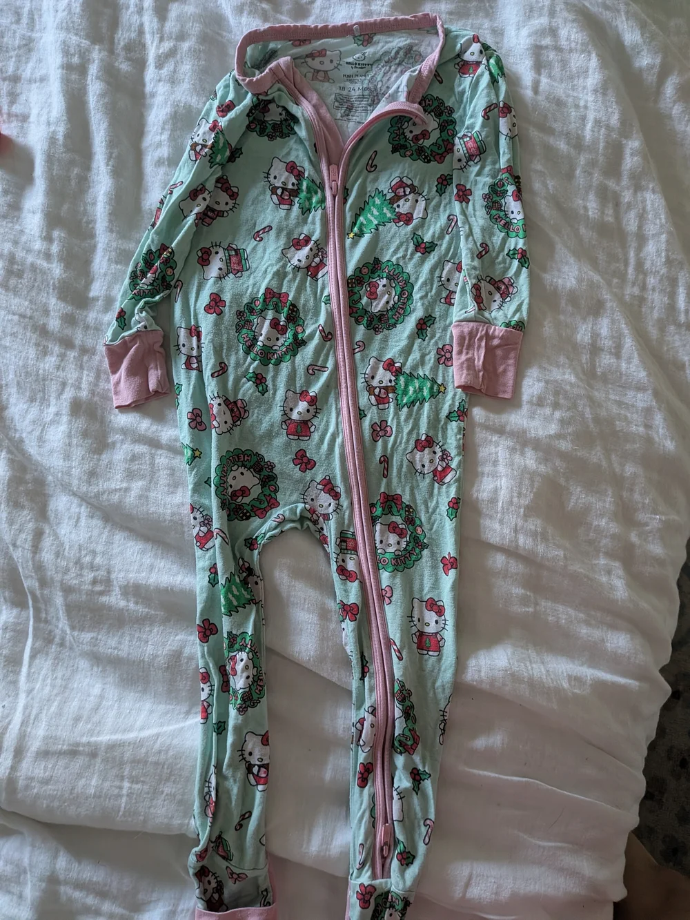 Hello Kitty Christmas Wreath 18-24mos Convertible Zipper Pajamas